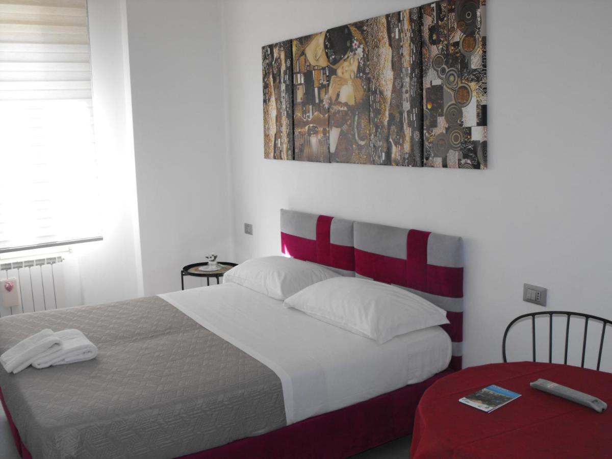 Dimora Chloe B&B Pescara Buitenkant foto