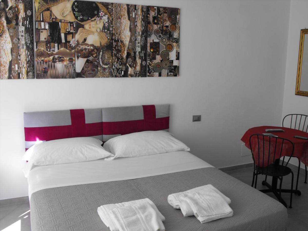 Dimora Chloe B&B Pescara Buitenkant foto